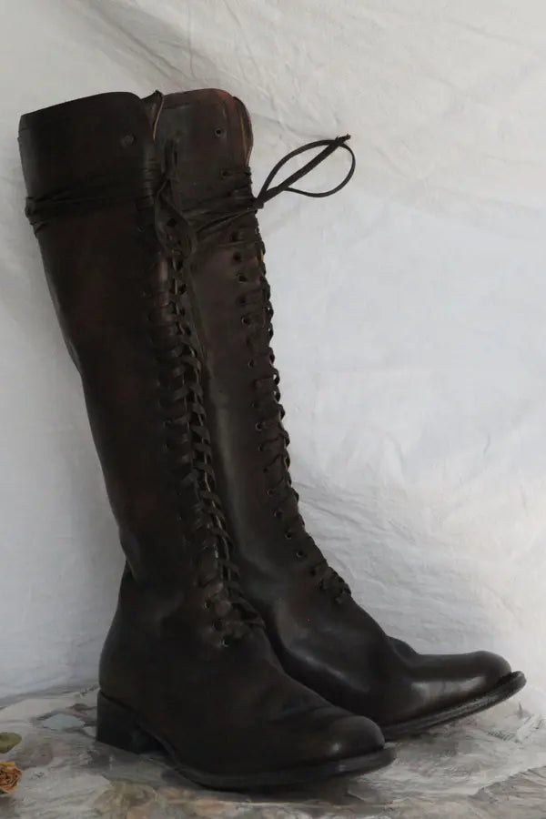 Cherevichkiotvichki waxed horse leather lace-up boots 13AW18