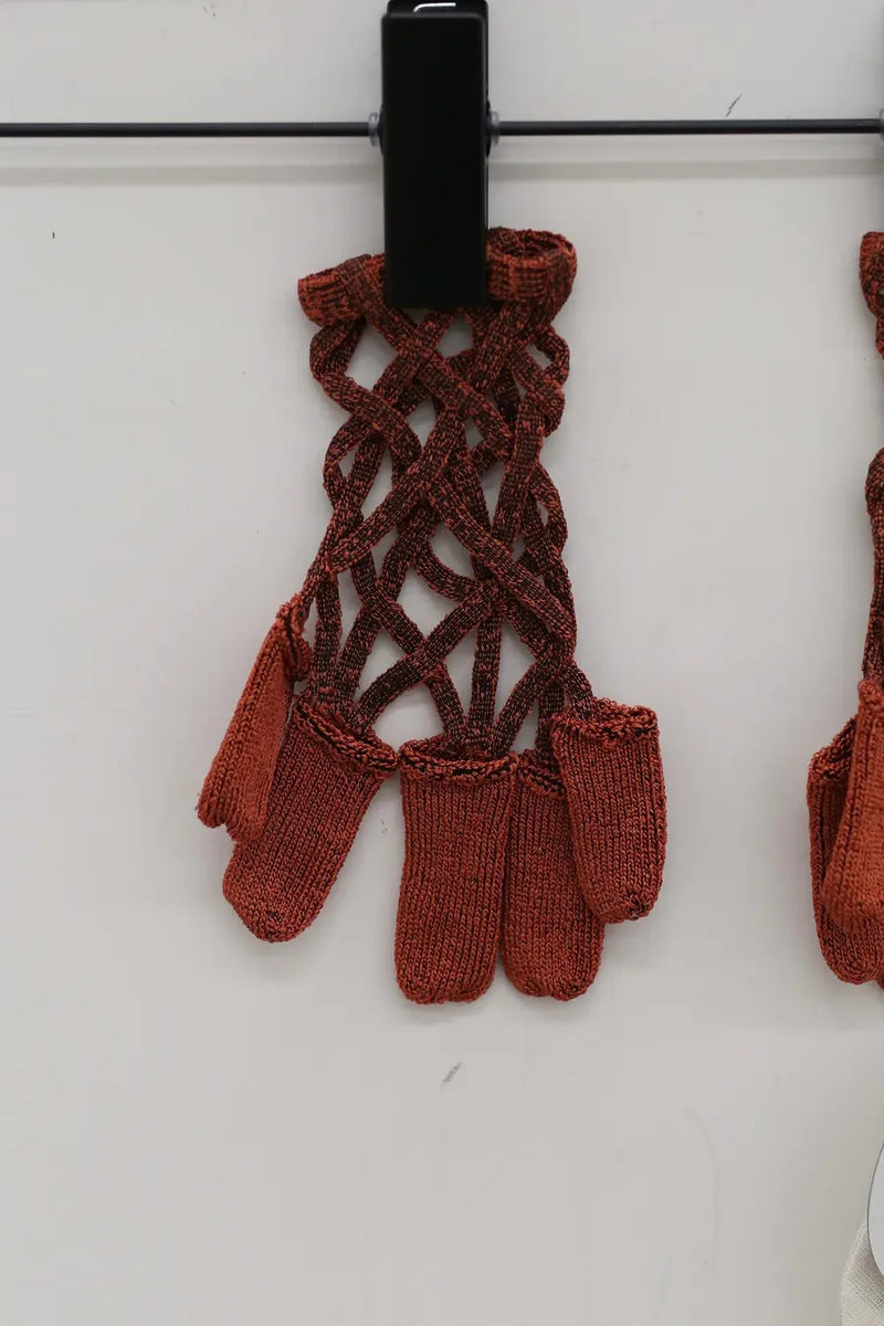 ISA BOULDER Pointed Gloves 22GL02A Rust Red