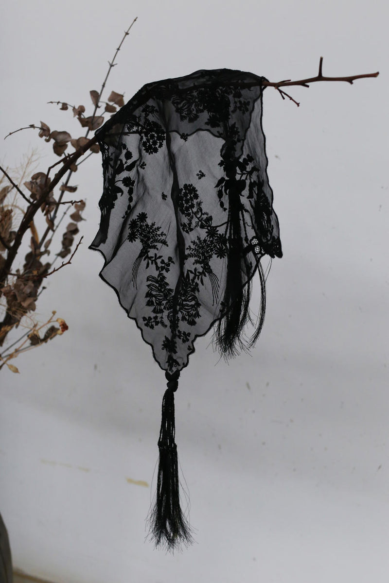 マメクロゴウチ Floral Embroidered Silk Scarf マメクロゴウチ Floral Embroidered Silk Scarf