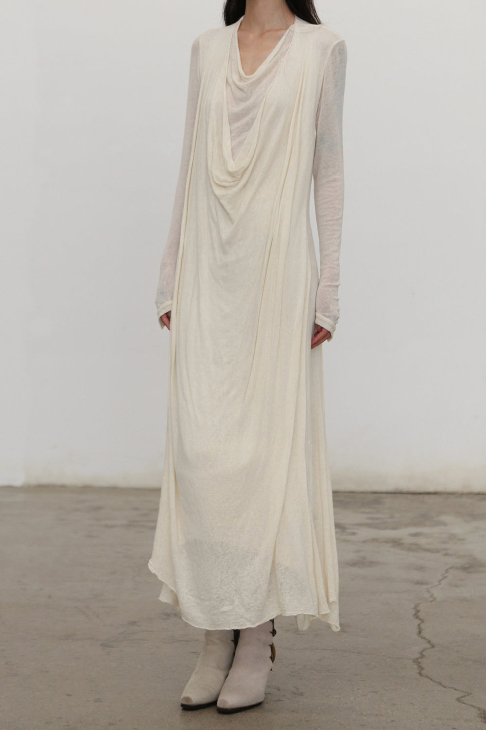Marc Le Bihan Fall/Winter 2025 Collection: Long-sleeved Dresses 2833 & 2832 (France) MLB-2832-25AW-ECRU 38 / White Marc Le Bihan Fall/Winter 2025 Collection: Long-sleeved Dresses 2833 & 2832 (France) MLB-2832-25AW-ECRU 38 / White