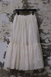 Pengtai Medication Room Clothing-object healing line Pleated midi skirt PT-MRS25B01-3-BAI White