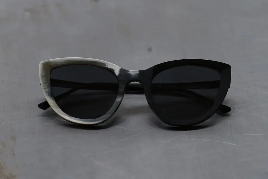 サングラス RIGARDS FW25 Rigards - RG1057 - marble (RG1057 MARBLE) Rigards black and white frosted dark gray glasses RG1057