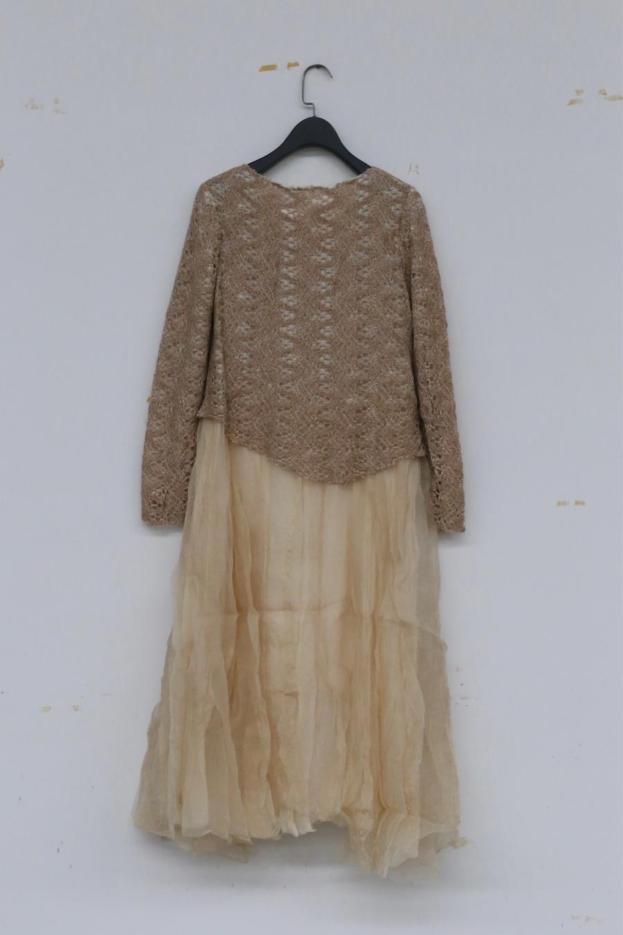 A TENTATIVE ATELIER layered fold pumping dresses a2223766 sand color