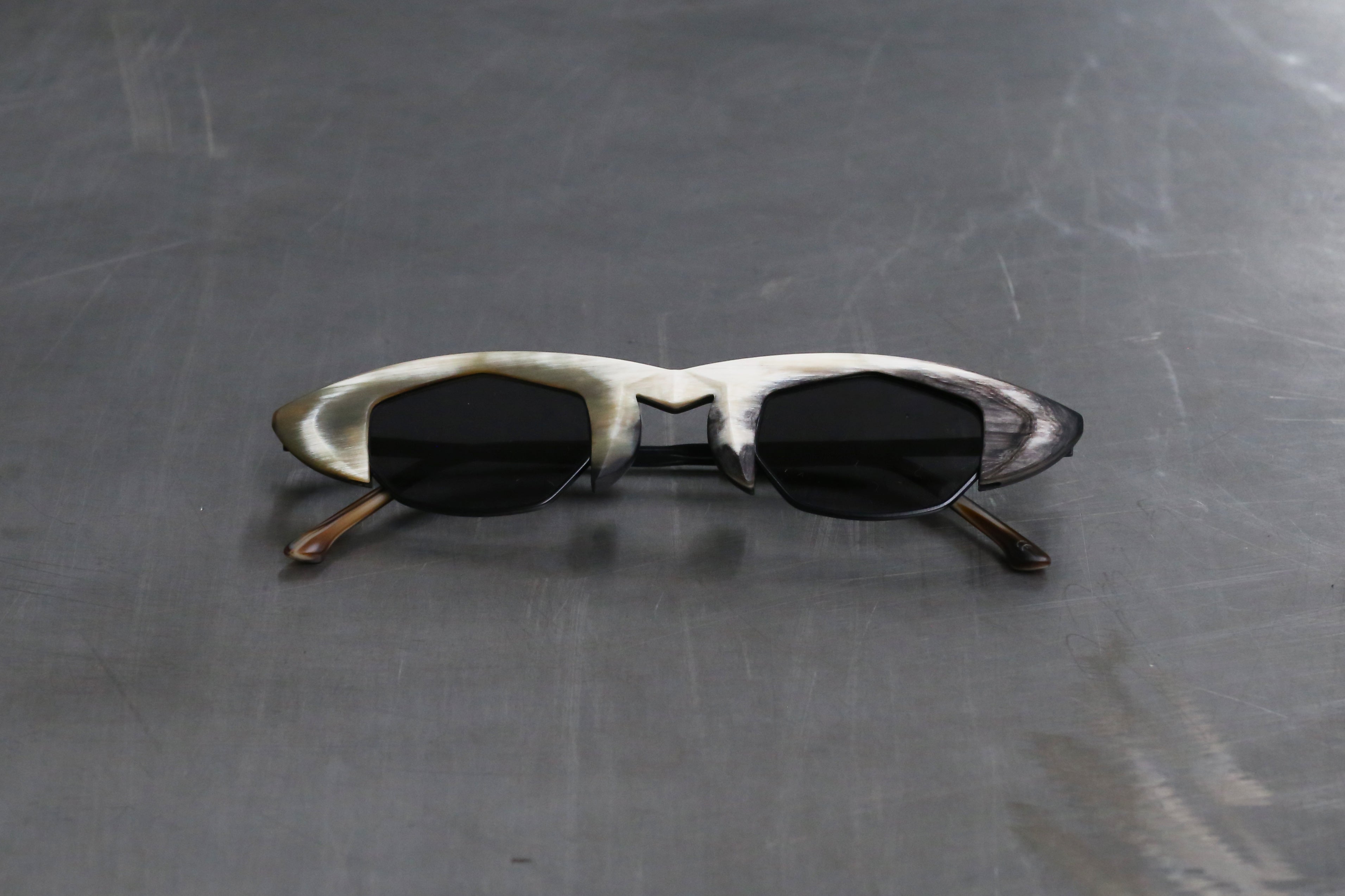 サングラス RIGARDS FW25 Rigards - RG1057 - marble (RG1057 MARBLE) Rigards black and white frosted dark gray glasses RG1057