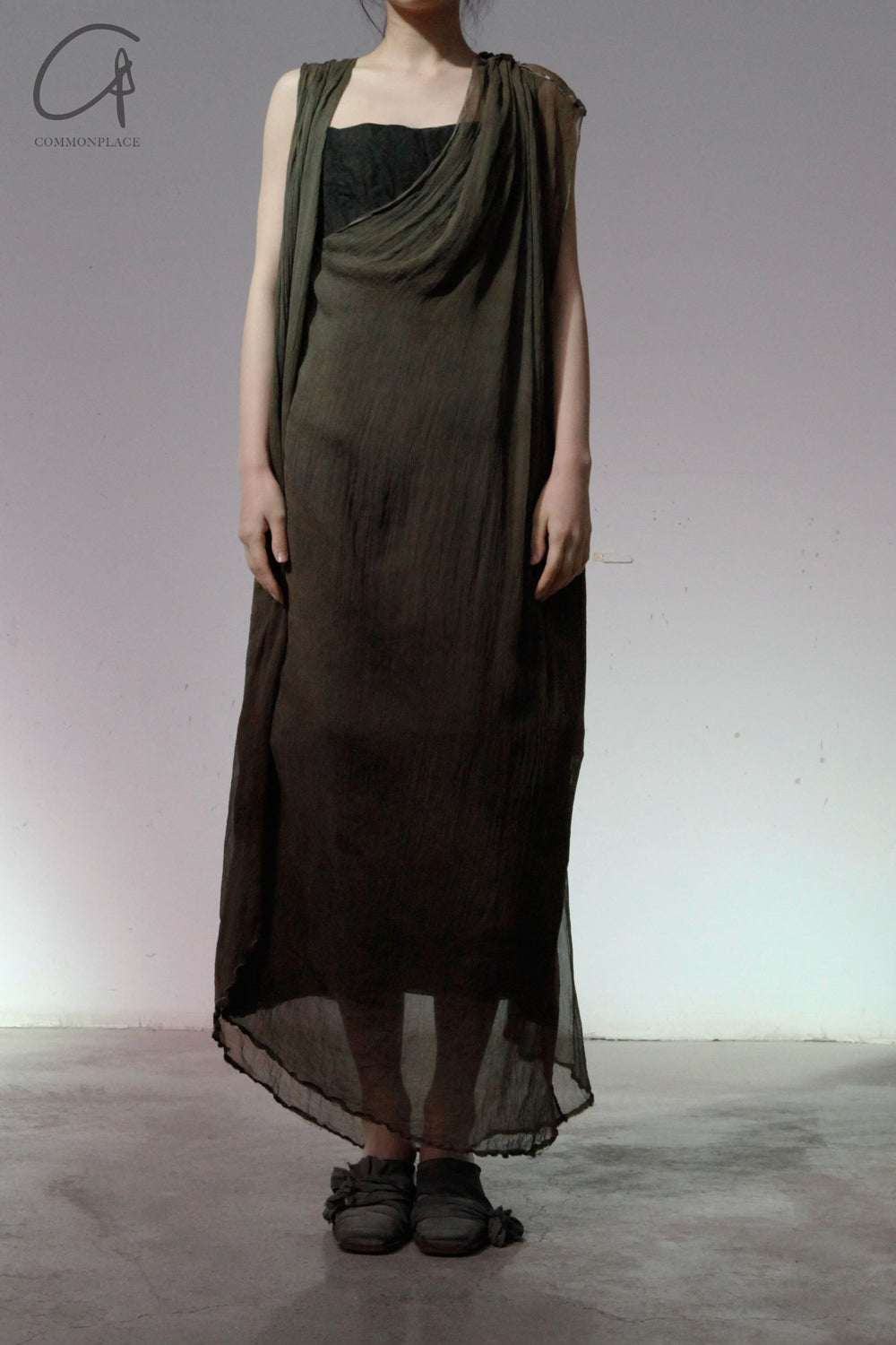 a research of elapsing sleeveless loose dress Z-6693 olive green 3(M) / olive green a research of elapsing sleeveless loose dress Z-6693 olive green 3(M) / olive green